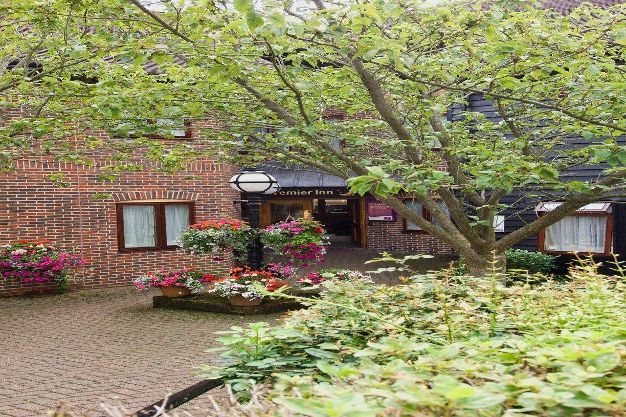 Premier Inn Тонбридж Экстерьер фото
