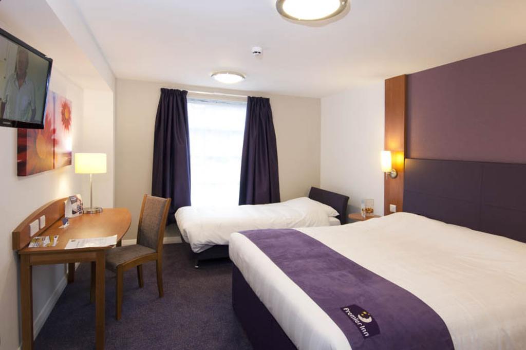 Premier Inn Тонбридж Номер фото