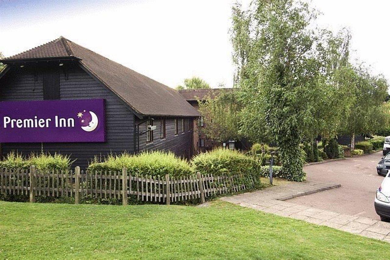 Premier Inn Тонбридж Экстерьер фото